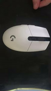 How to change wireless mouse battery