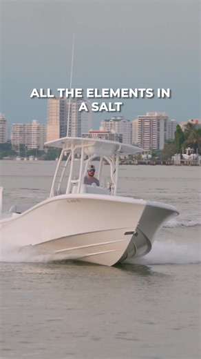 17K views · 42 reactions | The Low Pro LED Light Bar fits seamlessly on your boat with easy installation and customizable beam patterns. Choose between spotlight or floodlight options to tailor your lighting, built marine-grade to ensure it handles even the harshest conditions. | Black Oak LED | Facebook