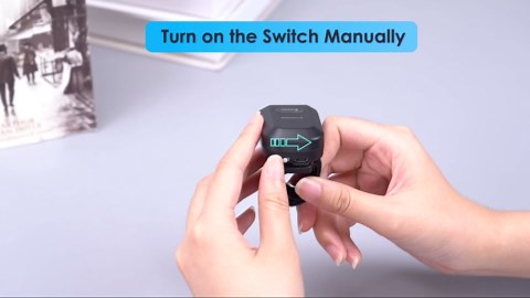 Eyoyo Bluetooth Finger Ring Barcode Scanner with Wireless Charging Dock, Left&Right-Handed Use, Mini Wearable 1D Hands Free Inventory Bar Code Reader for Tablet iPhone Android iOS Windows Mac OS