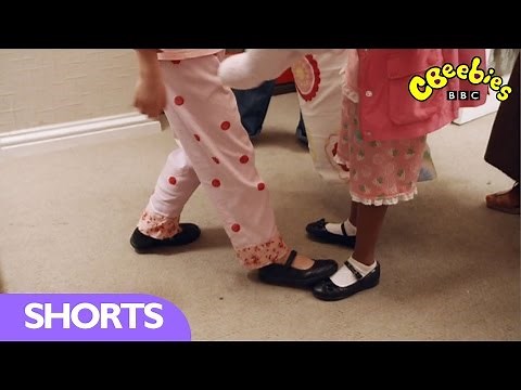 CBeebies: Topsy and Tim Series 2 - School Shoes