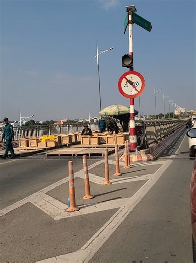 Dàn PHAOS HOA đã sẵn sàng cho đêm countdown chào đón năm mới tại phường Trấn Biên, Đồng Nai hôm nay vào lúc 0h00 nhé mọi người #Countdown2025 #TranBienDonGNai #countdownDongNai #chucmungnammoi #happynewyear