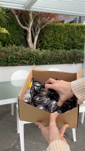 Convierte cualquier rincón en un espacio mágico 💫 con nuestras luces solares tipo burbuja — luces decorativas, ecológicas y listas para usar.😉 Dale vida a tu jardín, balcón o terraza sin cables y sin complicaciones. | Verde hogar