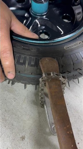 🔥 Shocking Trick: Change a Tire Off the Rim in Minutes with Basic Tools!
