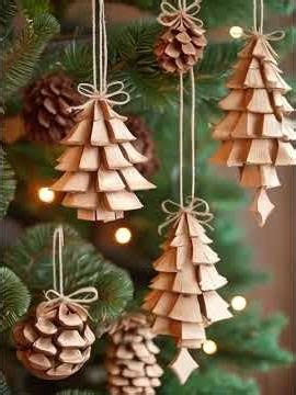 Rustic Christmas Tree Natural Ornaments and Wooden Decorations for a Cozy Barn Setting #christmas