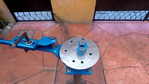 Revolutionize Blacksmithing with a Custom Scroll Bender – Step-by-Step Guide to Perfect Metal Curves!