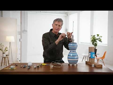 How to replace a lamp socket