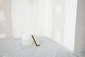 How to Wet-Sand Drywall to Avoid Dust