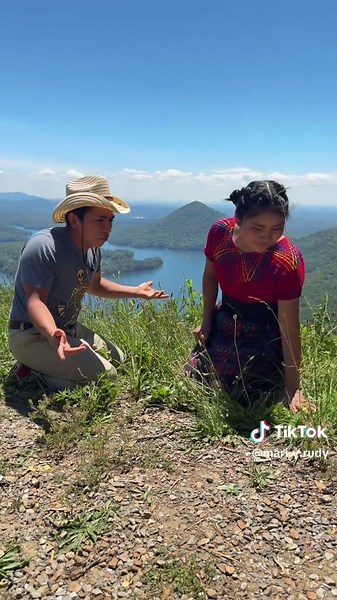 Nos tocó usar el audio 😍@rudy.elchamoy @rudy.el.bodoque #viraltiktok #humor #risas #comedia #comicos