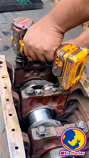 Engine Rebuild Process in 30 Seconds 🔧🔥 | Satisfying Mechanic Work #shorts