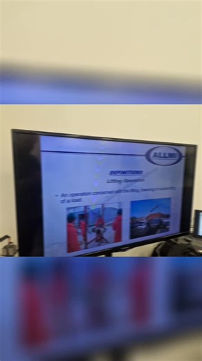 Ian Hutton | Final day of our ALLMI accredited novice Slinger Signaller course today. It was a cold one but it didn't stop the candidates passing! Well... | Instagram