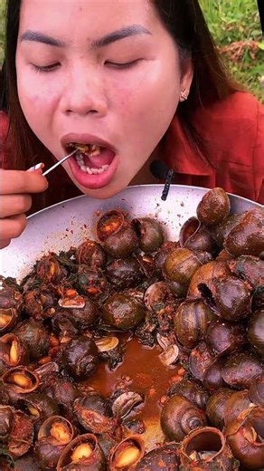 Wow so yummy snail fried , snails recipe #shorts #short #food