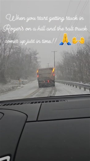 This ford edge hates the snow..We were working and had 1 drop off left and couldn't make this hill out in Rogers..This salt truck saved our as*es..lol 🙌🙏😂 Thank you.!!.. #snowday | Mary Leasure