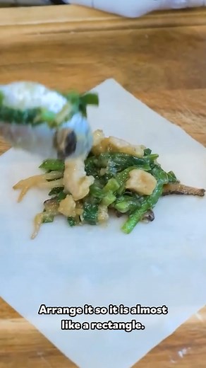 How To Fill & Wrap Your Egg Roll | Souped Up Recipes