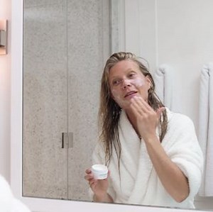 Gwyneth Paltrow's Detoxifying Skincare Routine