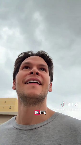 Jeddah Rainfall: Intense Flooding in Saudi Arabia