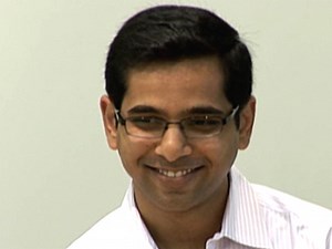 Strategies for scaling up data mining algorithms