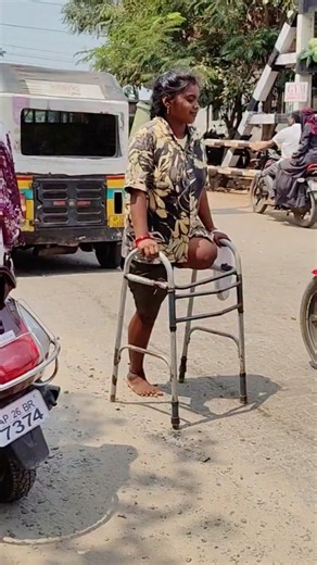 🙏 God in Human Form | Kind Brother Gifts Walking Support to a Disabled Girl ❤️