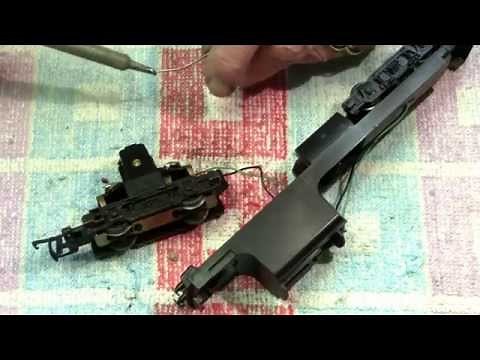 How-To Service The Power Bogie For R351/R352/R357/R751/R758 Locomotives. Hornby Triang.