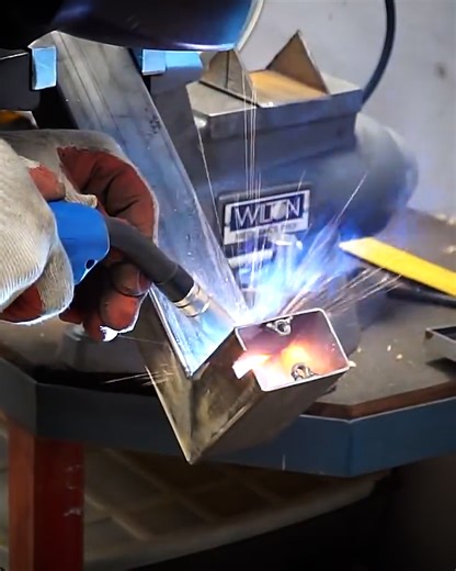 687K views · 2.9K reactions | Metalworking A Jigsaw Table | DIY & Crafts | Facebook