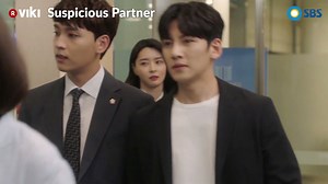 Ji Chang Wook gets all protective for Nam Ji Hyun in 'Suspicious Partner'! Isn't he the man we all need? http://bit.ly/2spwbjb | Viki