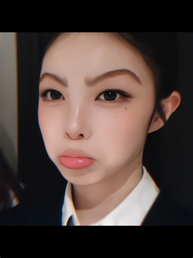 Ian H2H eyebrow trend R2R — Ian Sopian edit