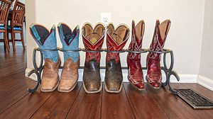 DIY Horseshoe Boot Rack - AskForney