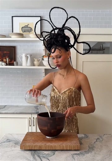 sooo good!🤍 #easyrecipe #homecooking #fypシ #baking #cinnamonroll | Nara Smith