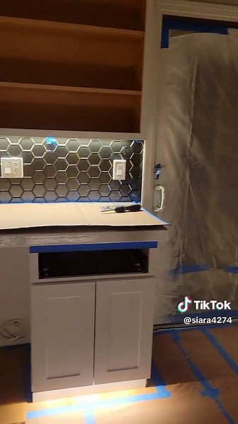 LED#housetransformation #remodeling #ledlights #kitchendesign #kitchenrenovation #work #kitchencabinets