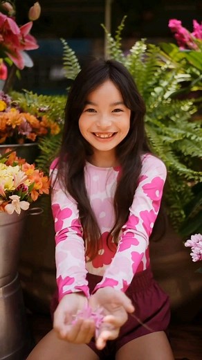 UV Line swimsuits, bikinis and children's beachwear are the best option for children. With Upf50 protection, the skin of the kids will be safe from the sun's rays 👩‍👧‍👦☀️⛱️ Los bañadores, bikinis y ropa de playa infantil de UV Line son la mejor opción para los niños. Con protección Upf50 , la piel de los más pequeños de la casa estará a salvo de los rayos del sol 👩‍👧‍👦☀️⛱️ Os maiôs, biquínis e moda praia infantil da Linha UV são a melhor opção para as crianças. Com proteção Upf50 , a pele