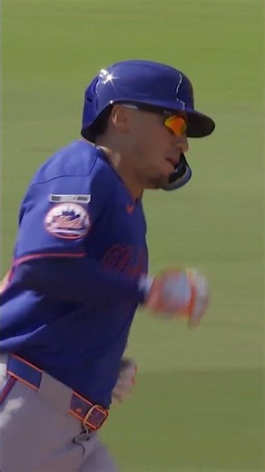 Tyrone Taylor crushes a home run 😤 #baseball #sports #highlights #youtubeshorts #shorts
