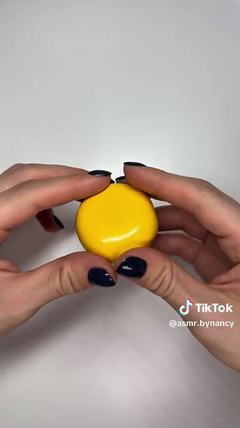 Guess the color ☀️ how many did u guess? #asmr2025 #asmrvideo #guessthecolorgame