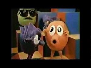 Q*bert board game commercial (1983)