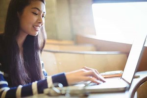 34 Simple Online Money-Making Ideas for College Students