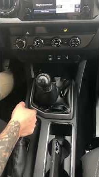 How to drive a six speed manual
