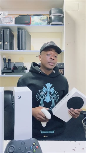 Xbox Series S Wireless Controller with 6 Game Selection