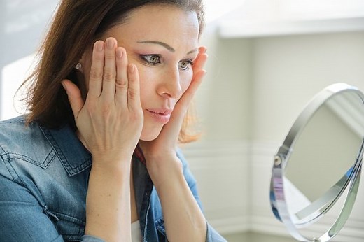 How to Tighten Skin on Your Face: 12 Anti-Aging Tips and Tricks