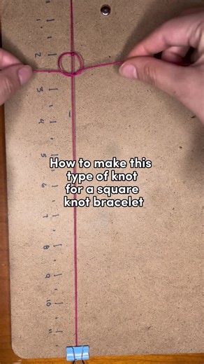How to make the knots for a square knot bracelet #thatbraceletplace #braceletmaking #braceletbusiness #pinkbracelet #squareknotbracelet #squareknot #tutorial