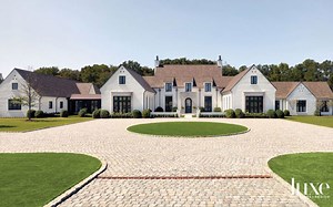 Reclaimed Antique Granite & Sandstone Cobblestone