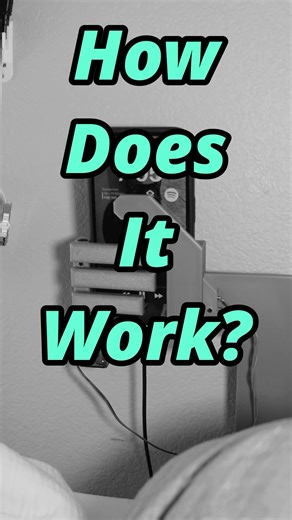 How does this robot take my phone?