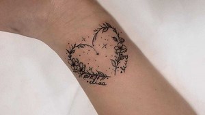30 classy wrist tattoo designs and meaningful ideas for ladies