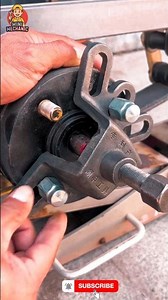 Effortless Brake Drum Removal with Universal Puller! ⚙️ #DIYMechanic #Shorts #workshop #mechanic