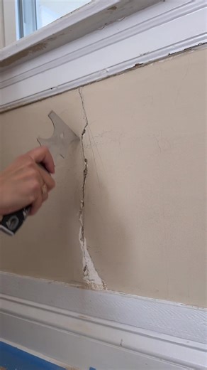 Expert Crack Repair Techniques for Drywall Finishing
