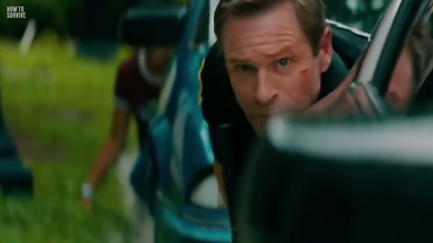 The Smartest Way to Defend Yourself in a Knife Attack