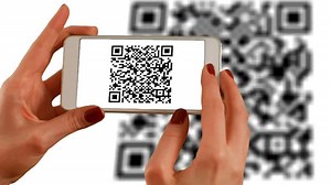 Beware of QR code scam or lose money: how to identify and be safe from such scams